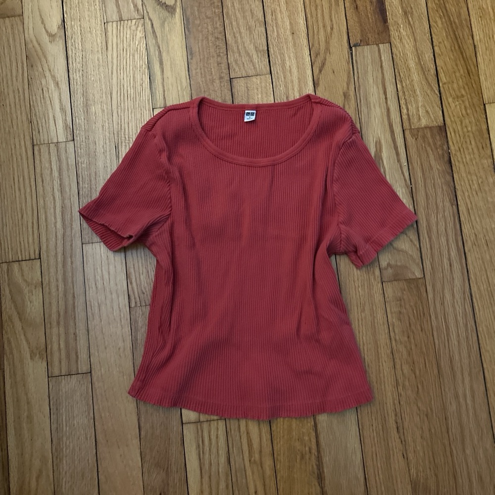 Uniqlo ribbed crop top